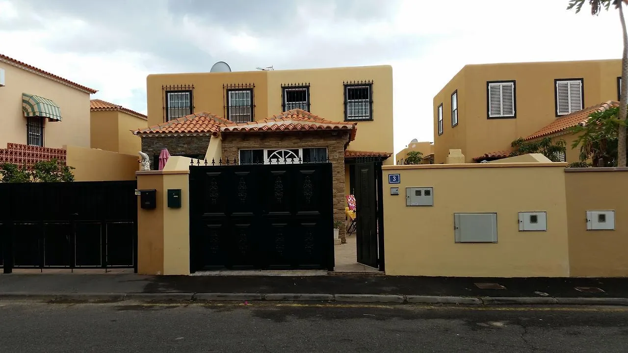 Villa Riki - Bed & Breakfast Arona (Tenerife)