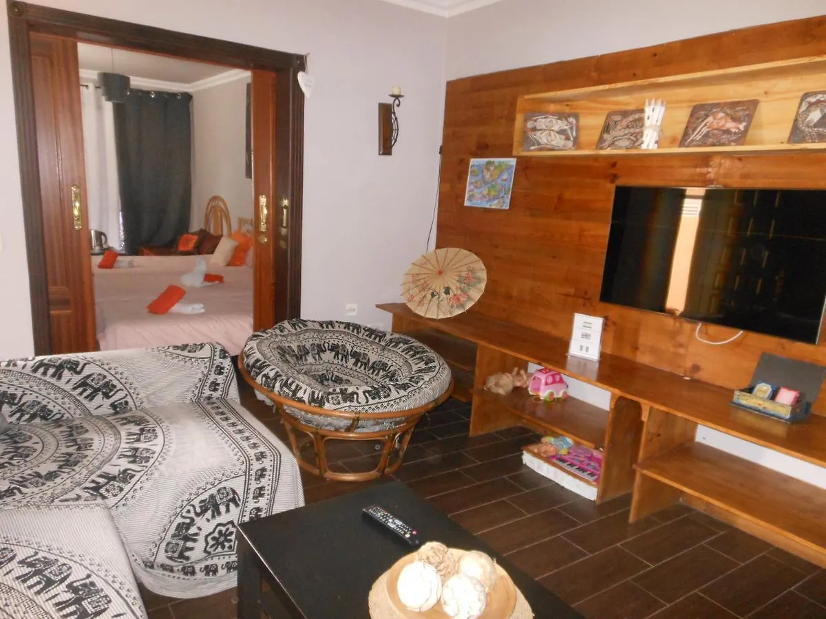 Villa Riki - Bed & Breakfast 2*, Arona (Tenerife) Spain